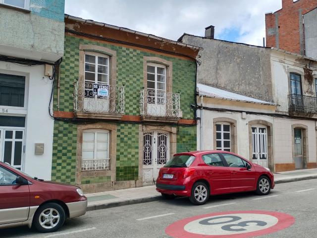 Casa adosada en Venta en Vilalba