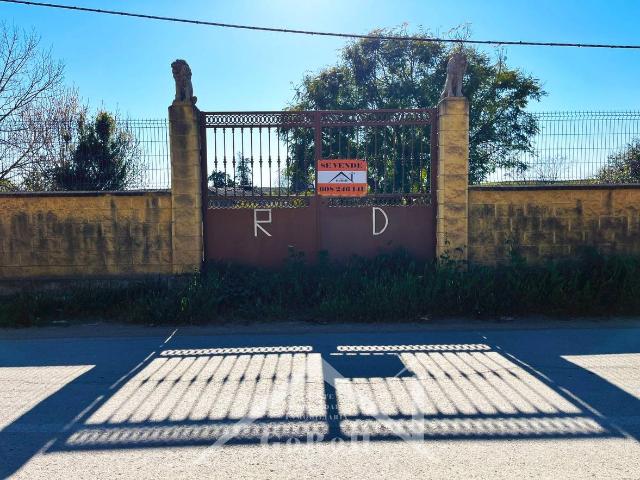 Casa adosada en Venta en Villaverde del Río
