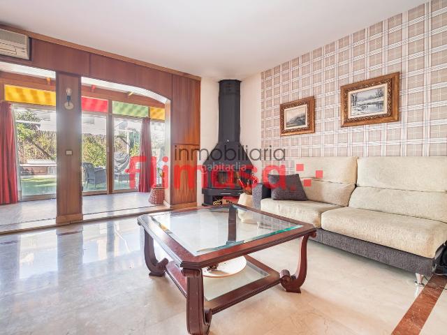 Casa adosada en venta en Villaviciosa de Odón, Centro. Chalet adosado en casco urbano. Casas adosadas Villaviciosa de.