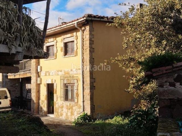 Casa adosada en venta en Villaviciosa, Parroquias suroccidentales. Aquí tienes una magnífica oportunidad en Poreño. Casas adosadas.