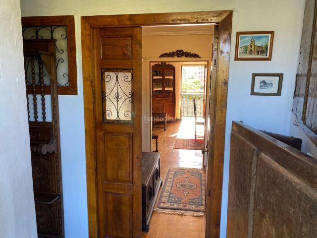 Casa adosada en venta en Villaviciosa, Villaviciosa Amandi. Casona encantadora con alma de hogar en Villaviciosa. Casas adosadas.