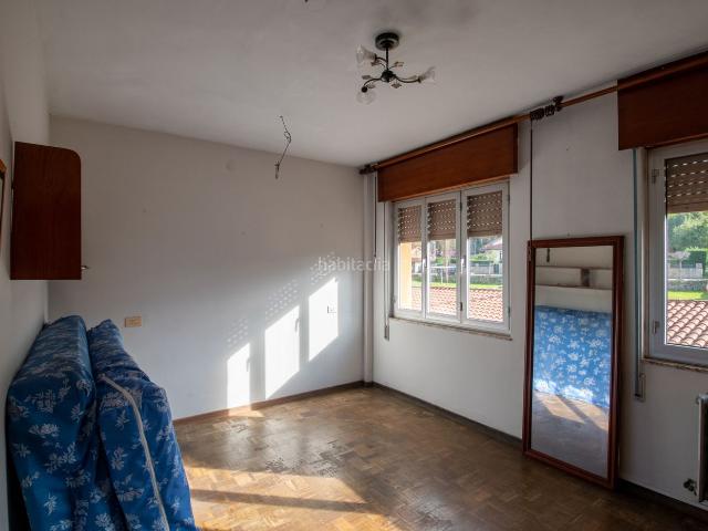 Casa adosada en venta en Villaviciosa, Villaviciosa Amandi. Venta de casa de tres dormitorios en el corazón de VillaviciosaAsturias. Casas adosadas.