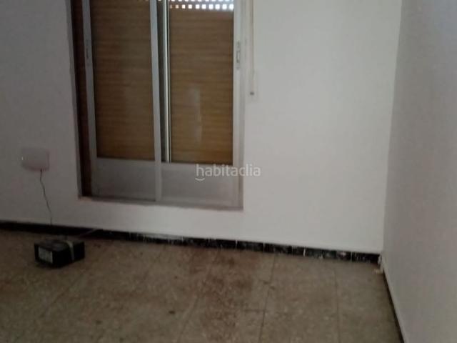 Casa adosada en venta en Villa de Don Fadrique La. ? Oportunidad en La Villa de Don Fadrique Vivienda con gran potencial. Casas adosadas Villa de Don Fadrique.