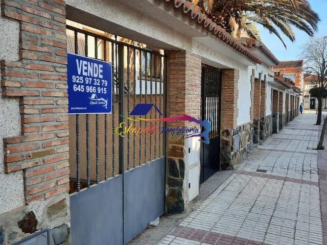 Casa adosada en Venta en Villacañas