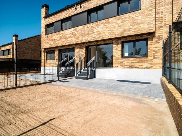 Casa adosada en Venta en Villalbilla pueblo