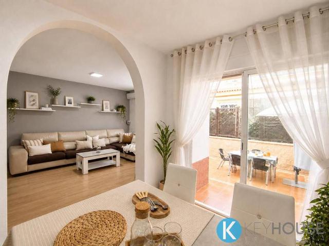 Casa adosada en Venta en Villalbilla pueblo