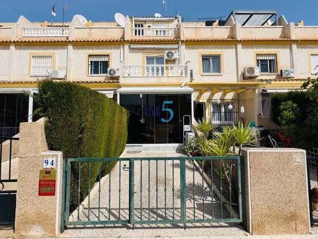 Casa adosada en Venta en Villamartín Las Filipinas