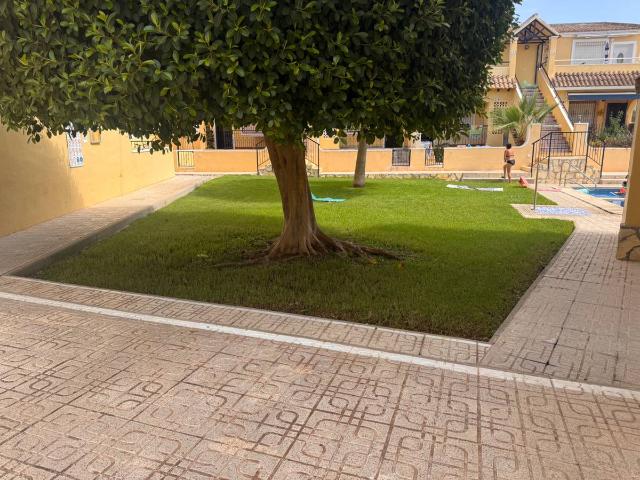 Casa adosada en Venta en Villamartín Las Filipinas
