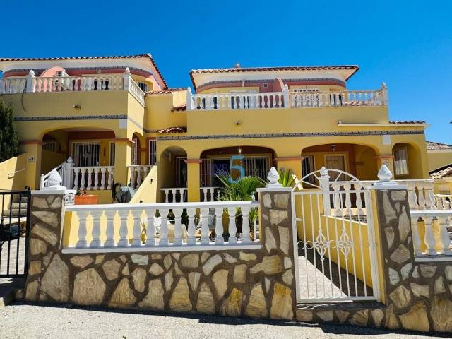 Casa adosada en Venta en Villamartín Las Filipinas