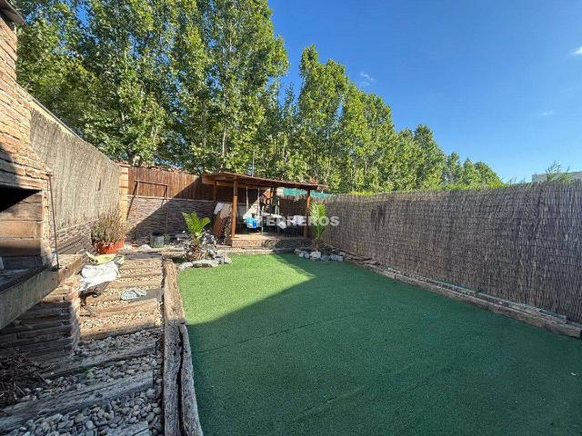 Casa adosada en Venta en Villamediana de Iregua