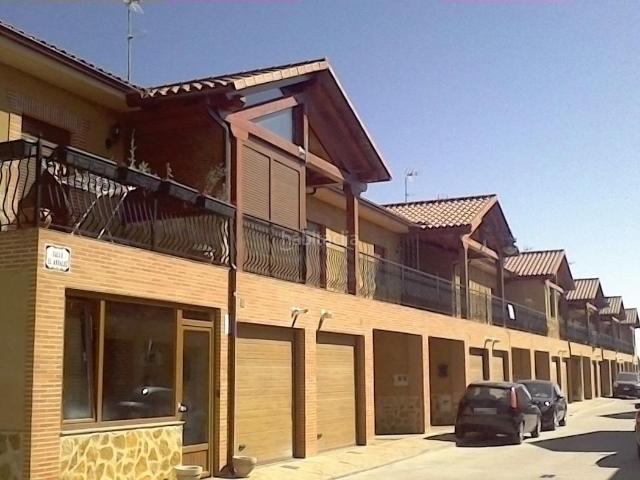 Casa adosada en venta en Villanueva de Azoague. Se vende adosado en Villanueva de Azoague. Sin posesión no visitable. Casas adosadas Villanueva de.