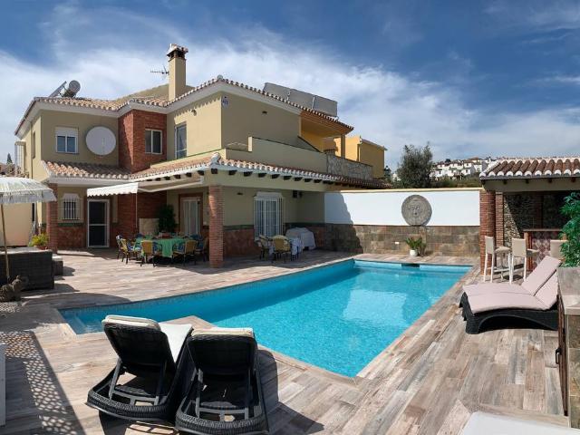 Casa adosada en Venta en Viña Málaga
