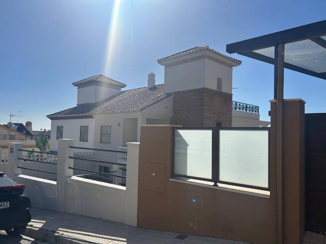 Casa adosada en Venta en Viña Málaga