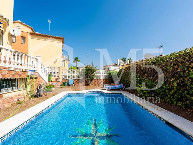 Casa adosada en Venta en Viña Málaga