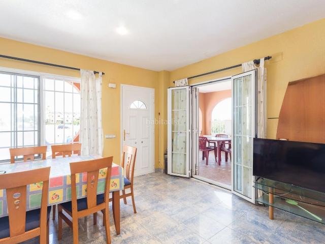 Casa adosada en venta en Xeraco. Donde el mar y el hogar se encuentran exclusivo adosado en la playa de Xeraco. Casas adosadas.