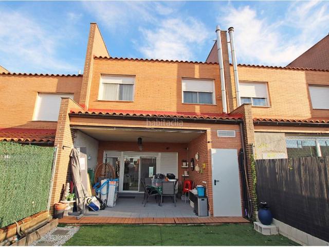Casa adosada en venta en Yebes, Yebes Pueblo. Chalet adosado en venta en Yebes19141. Casas adosadas.
