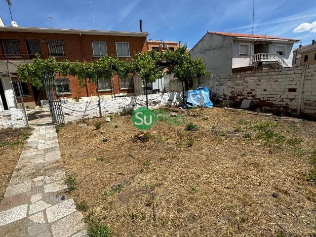 Casa adosada en Venta en Yeles