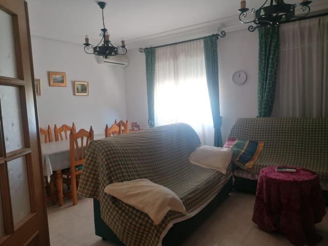 Casa adosada en venta en Yeste. Casas adosadas.
