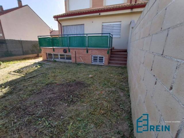 Casa adosada en Venta en Yuncos