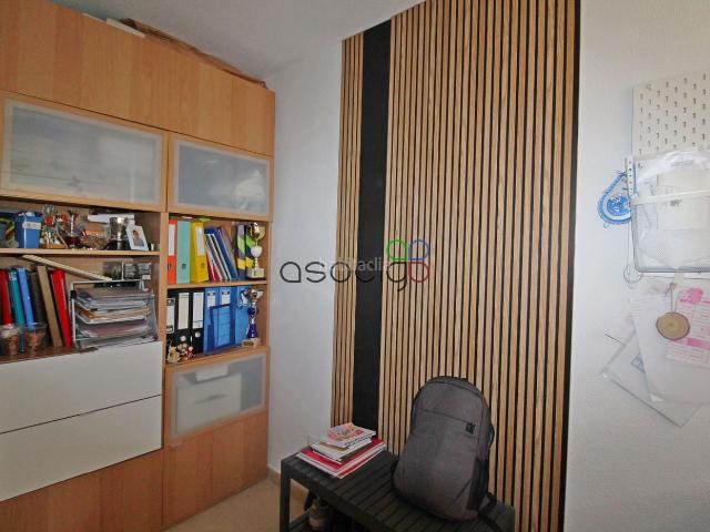 Casa adosada en venta en Yunquera de Henares. C. RIOJA. Casas adosadas Yunquera de.