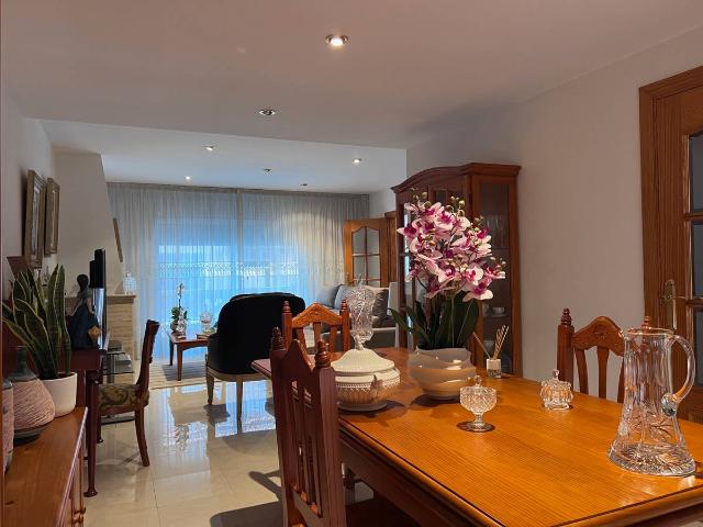 Casa adosada en Venta en Zona Alta