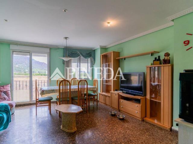 Casa adosada en Venta en Zona Alta