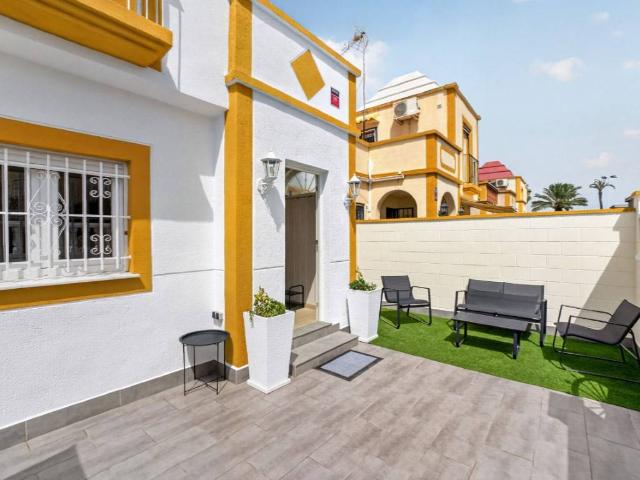 Casa adosada en Venta en Zona Carrefour Urbanizaciones