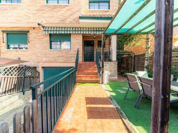 Casa adosada en Venta en Zona el Caño