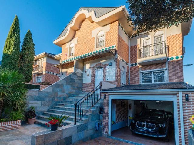 Casa adosada en Venta en Zona el Caño