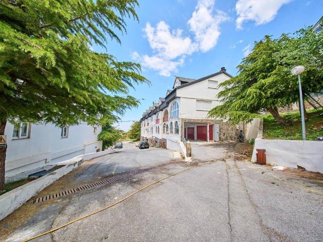 Casa adosada en Venta en Zona alta