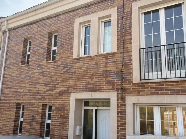 Casa adosada en Venta en Zona Rural