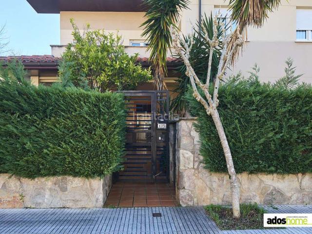 Casa adosada en venta en Zarautz. ADOSADO EN ESQUINA CON JARDÍN PRIVADO EN HERRIKOSORO ZARAUTZ. Casas adosadas.