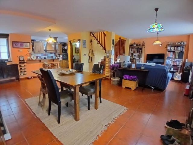 Casa adosada en venta en Zierbena. Barrio Kardeo. Casas adosadas.