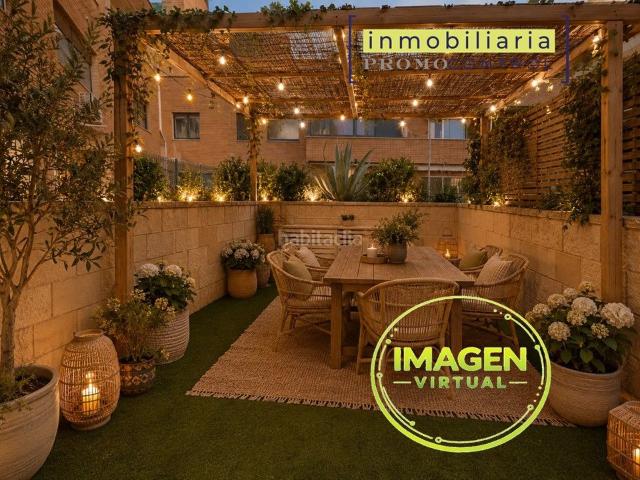 Casa adosada en venta en Zuera. CASA VENTA FERNANDO EL CATOLICO 10, ZUERA. Casas adosadas.