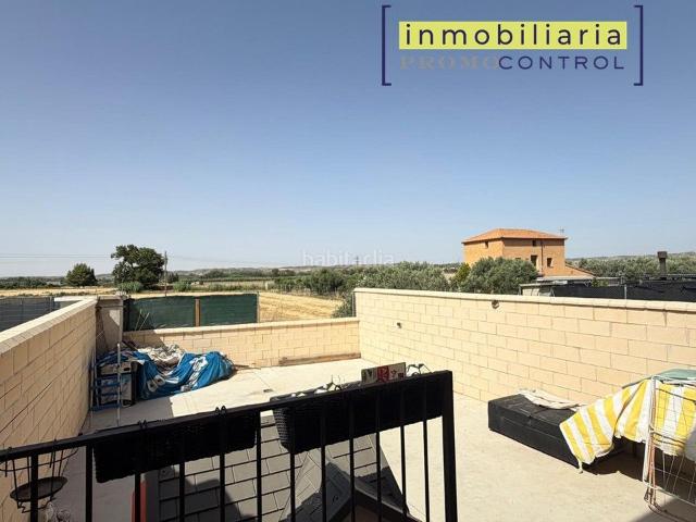 Casa adosada en venta en Zuera. CASA EN VENTA SIERRA DE ALBARRACIN ZUERA. Casas adosadas.