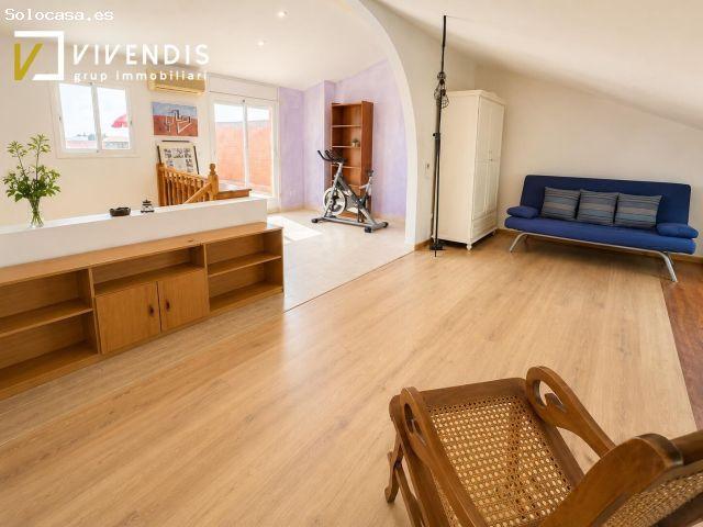 CASA ADOSADA EN VENTA TORREFARRERA