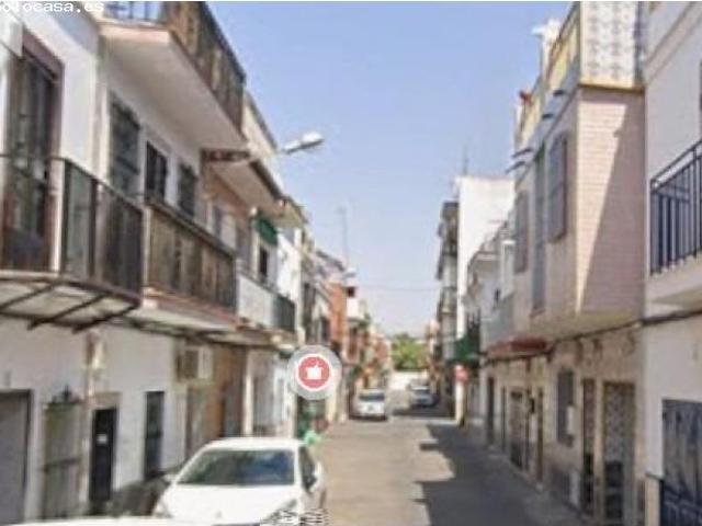 CASA ADOSADA OCUPADA A LA VENTA EN LA PLATA SEVILLA