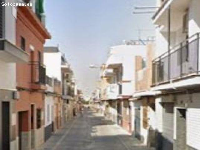 CASA ADOSADA OCUPADA A LA VENTA EN TORREBLANCA SEVILLA