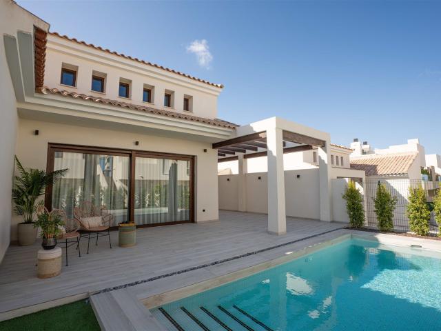 Casa adosada lista en La Finca Golf! ¡Entrega inmediata! 135m² Algorfa