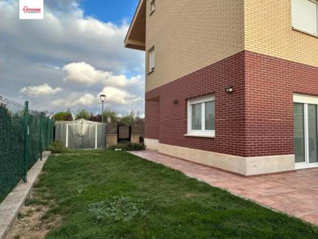 Casa adosada Venta Cogollos, Cogollos