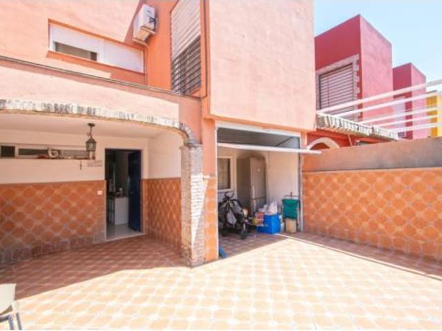 Casa adosada Venta Camas, Camas