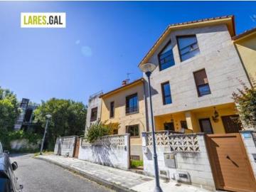 Casa adosada Venta Cangas, Darbo Santa María