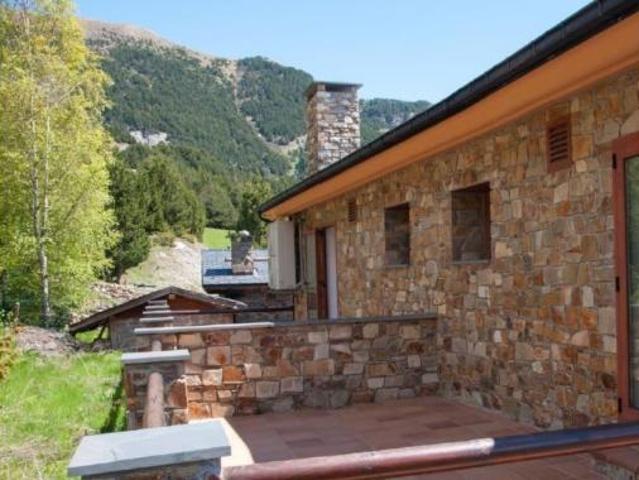 Casa adosada Venta Canillo, Canillo