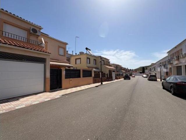 Casa adosada Venta Carboneros, Carboneros