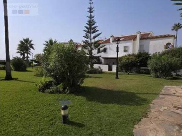 Casa adosada Venta Casares, Casares Costa