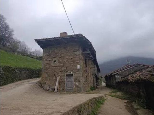 Casa adosada Venta Caso, Barrio Caso