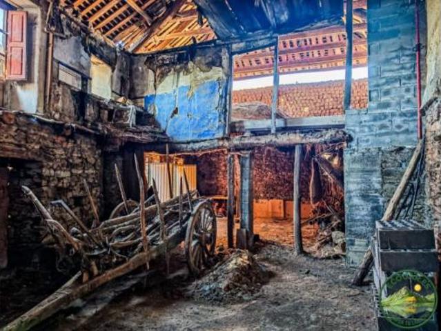Casa adosada Venta Castropodame, Calamocos