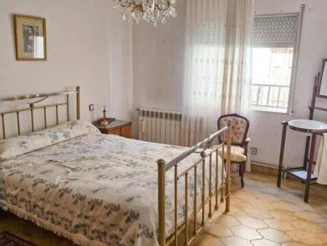 Casa adosada Venta Cella, Cella