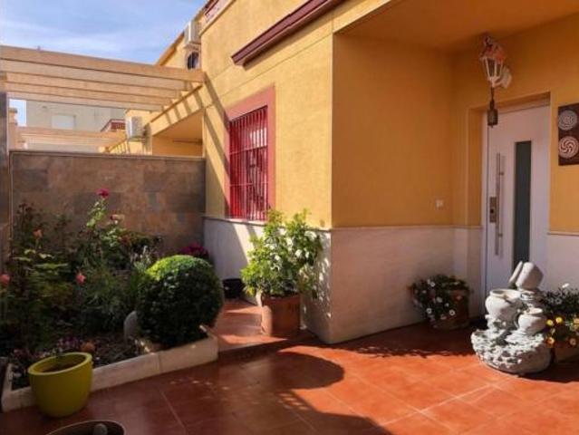 Casa adosada Venta La Gineta, La Gineta