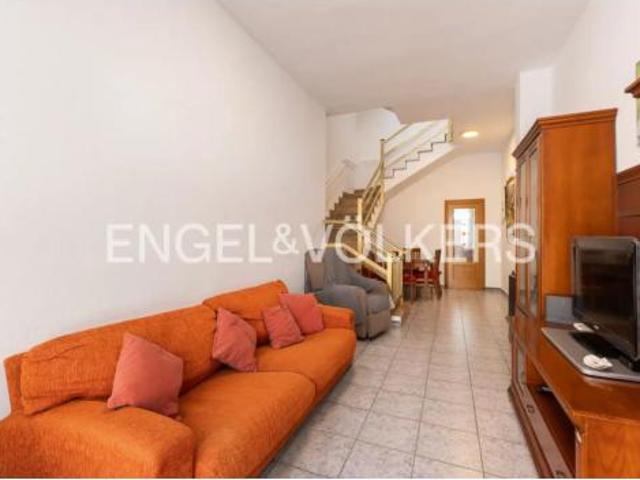 Casa adosada Venta Cullera, Centre Urbà